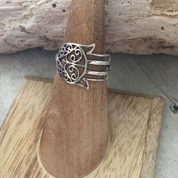 Hamsa Sterling Silver Filigree Ring 7 - Picture 1 of 3
